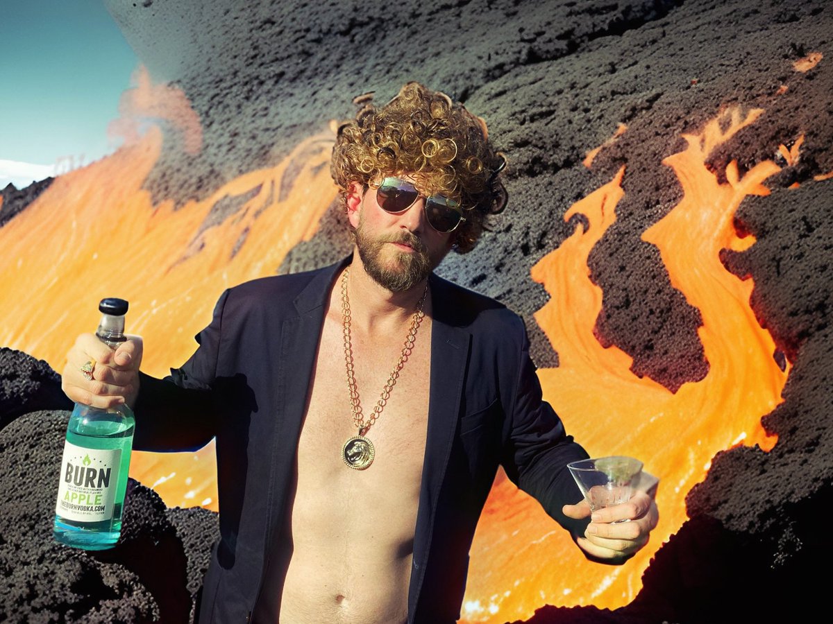 TheBurnVodka's tweet photo. It’s been hot.  About to get hotter.  Weather is crazy sometimes.  Oh yeah, Apple Burn is good for you.  #darnelldoes #appleburn #theburnvodka #awardwinninghabanerovodka #lubbocksvodka #pinkertonsdistillery #supportlocal https://t.co/rHuEkwFsRG