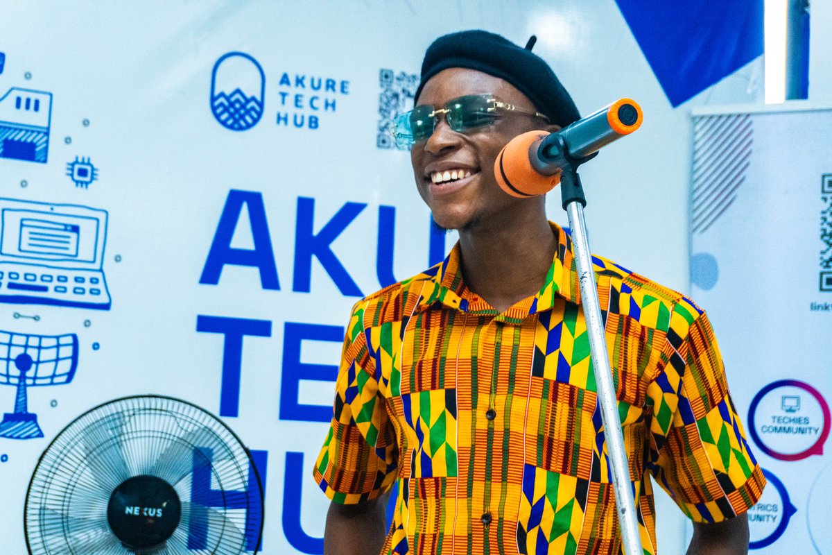 athcommunities's tweet photo. FUTA got lit at Open Mic Night!🤩
@PALS_Poetry & the ATH Creatives brought the vibes with poetry & karaoke!
Weren’t there?
You missed a ton!😌⚡️
#OpenMicFUTA #PoetryLovers #KaraokeNight #SeeYouNextTime https://t.co/qsGYUnIJtl
