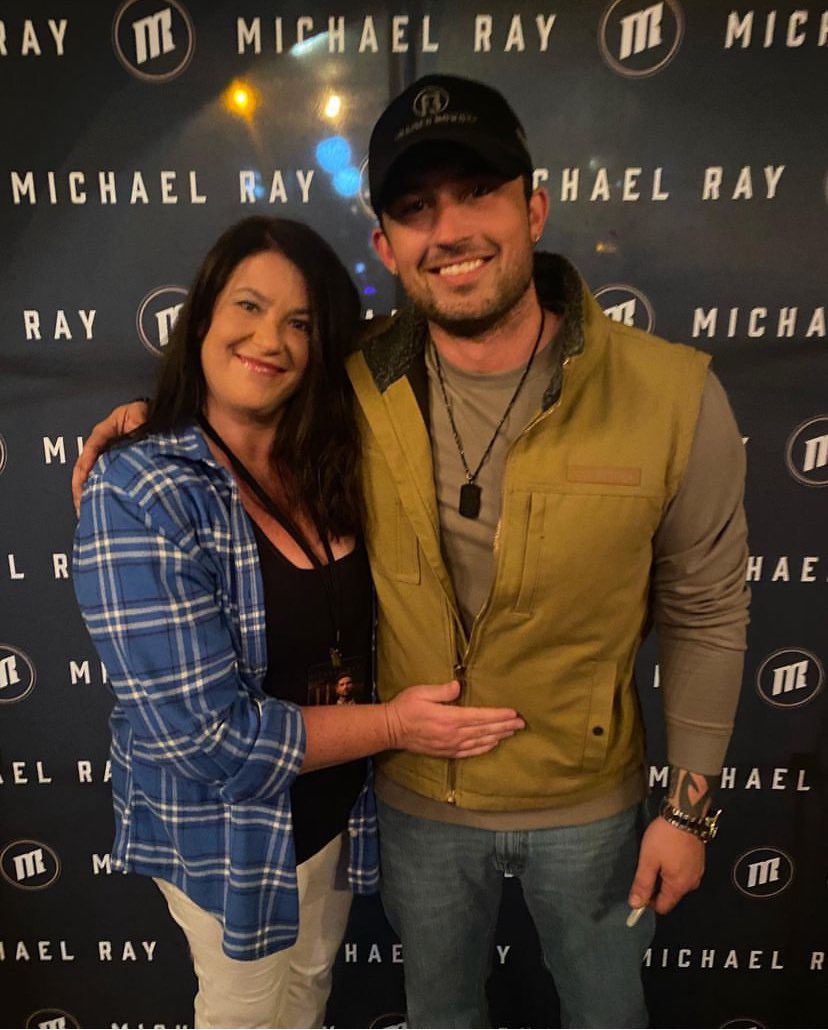 stephmg0071's tweet photo. Looking forward to seeing this wonderful , stand up , funny and kind and genuine man @Michaelraymusic next week 👏👏👏👏🥰🥰🥰🥰🥰..
#michaelrayisthebest #TeamMR 👊🏻 https://t.co/7rY6hmamwE