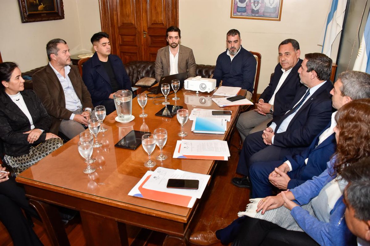 💡 En una iniciativa de nuestra empresa socia Vortexx, mantuvimos una reunion con el objetivo de acercar propuestas de trabajo conjunto entre lo público privado relacionadas a salud, continuando con lo acordado con el Gobernador de trabajar por un Tucumán innovador.