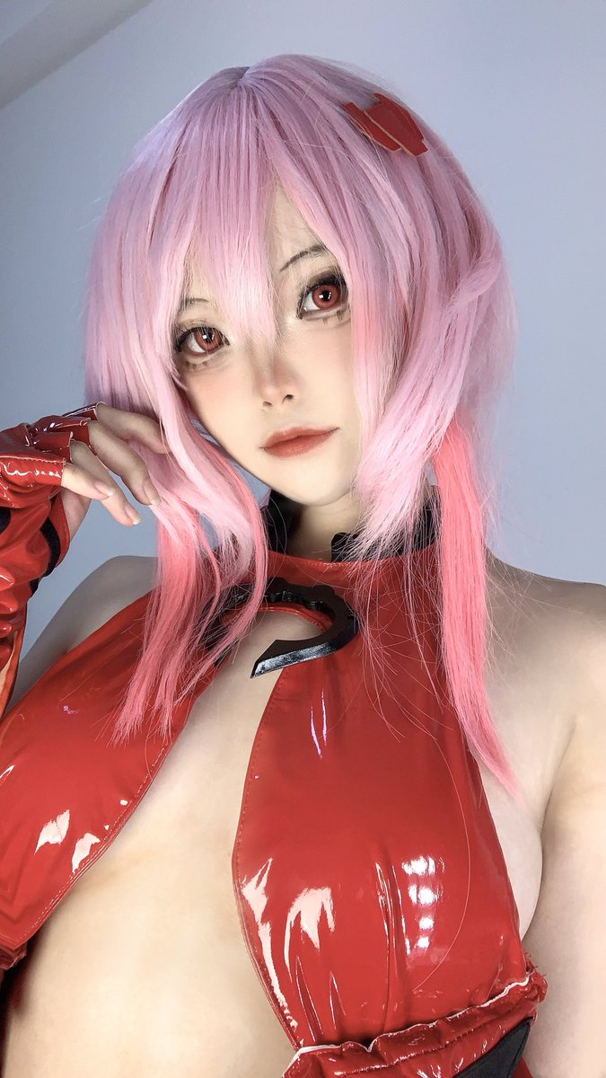 Lin707499280's tweet photo. 集……是胆小鬼吗？
#cos #cosplaye #罪恶王冠 https://t.co/MmAdeFu5ZG