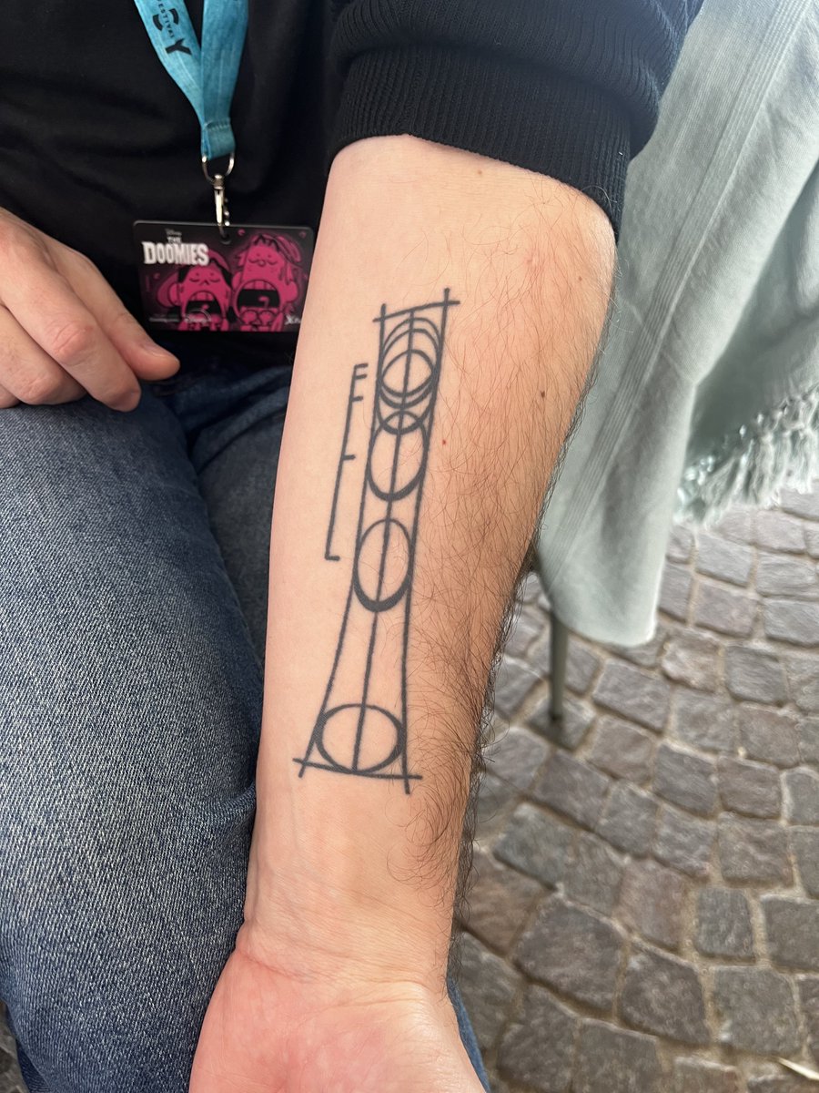cartoonbrew's tweet image. You know you’re at @annecyfestival when you see tattoos like this 💕