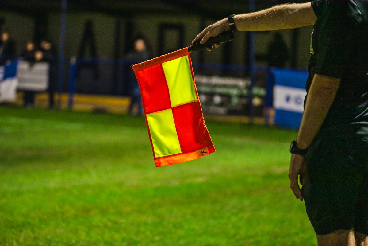 DerbyshireFA's tweet photo. *𝙉𝙀𝙒* Referee Courses now available in Ilkeston &amp; Swadlincote, coming up this October &amp; November! ⚽

Book your place 👇
https://t.co/Hsv0ZNHyVG https://t.co/qkn3hcD4I2