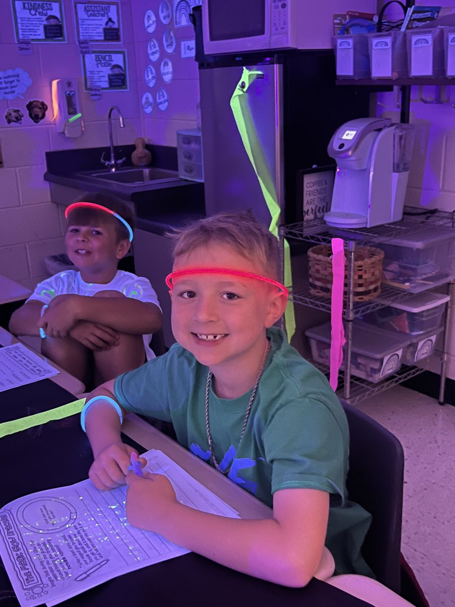Welcome to Glow Day 2024🌟😎