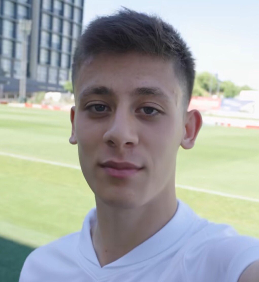 🅓🅞🅝🅨 tweet media