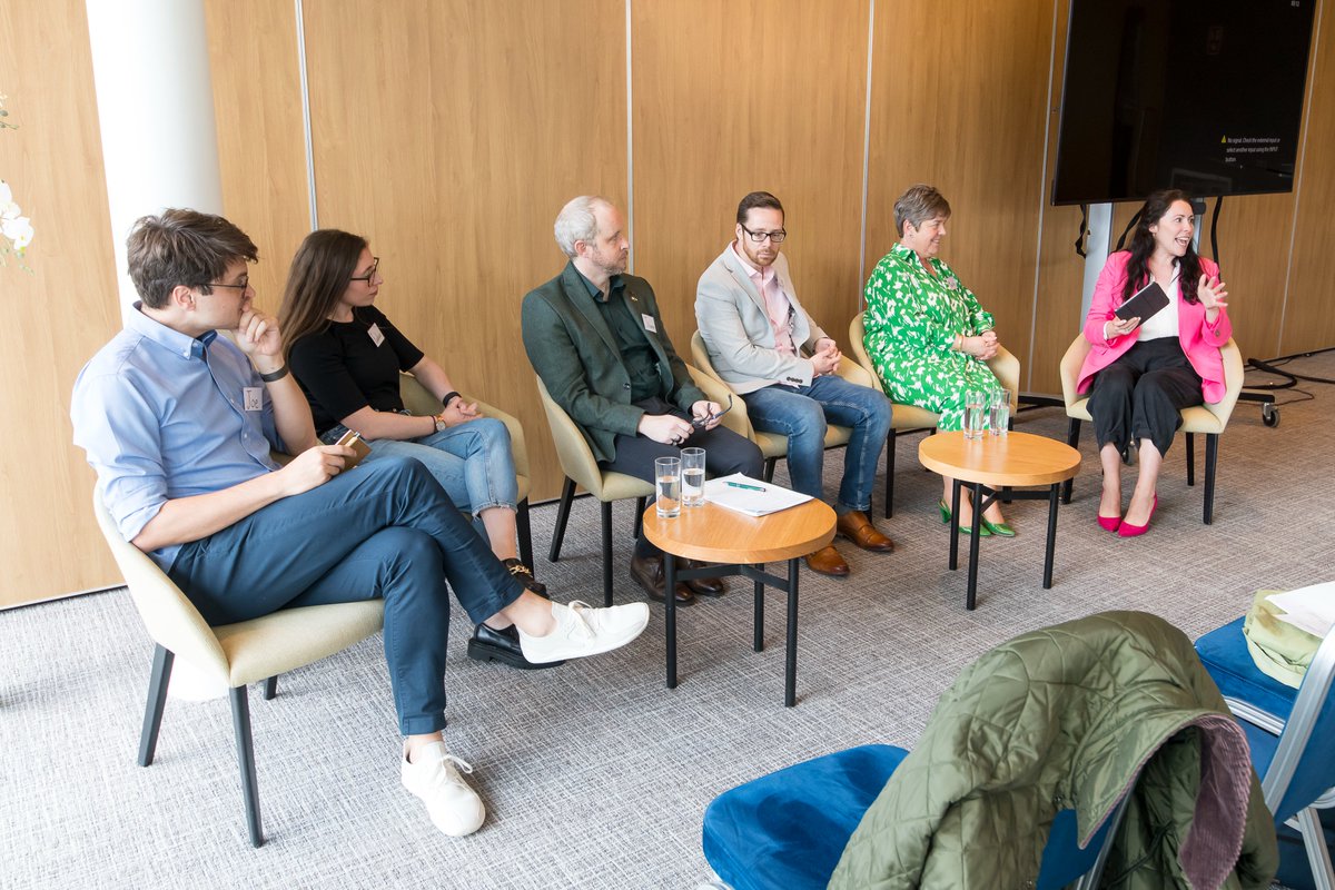 It was great to hear from our panel at our inaugural event in <a href="/ucddublin/">University College Dublin</a>. the panel discussed the role of educational neuroscience in the classroom. Thank you to our wonderful panel! #loveirishresearch <a href="/UCDPsychology/">UCD Psychology</a> <a href="/UCD_Research/">UCD Research</a> <a href="/IrishResearch/">We are now Research Ireland</a> <a href="/QUBelfast/">Queen's University Belfast 🎓</a> <a href="/UCDBabylab/">UCD Babylab</a>