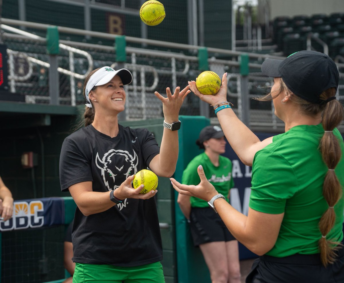 Marshall Softball tweet media