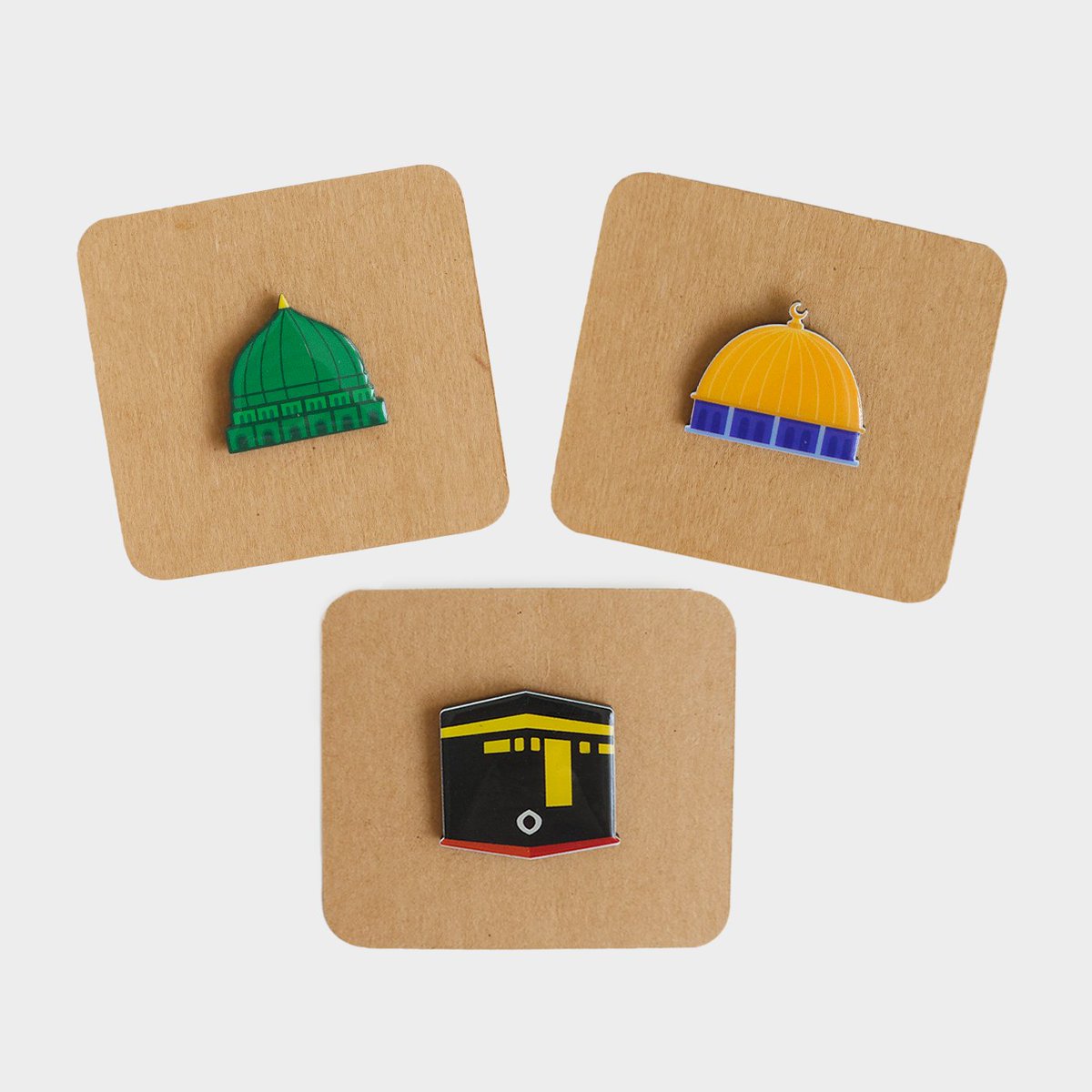 "3 Mescid" yaka broşları şimdi satışta!

▪️3 farklı model: Kabe, Mescid-i Nebevi ve Mescid-i Aksa
▪️Yüksek kaliteli akrilikten üretilmiştir.