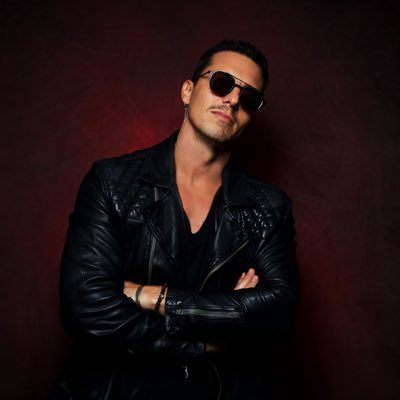 clintleemusic's tweet photo. #NewProfilePic https://t.co/5Z76Wsf0KE