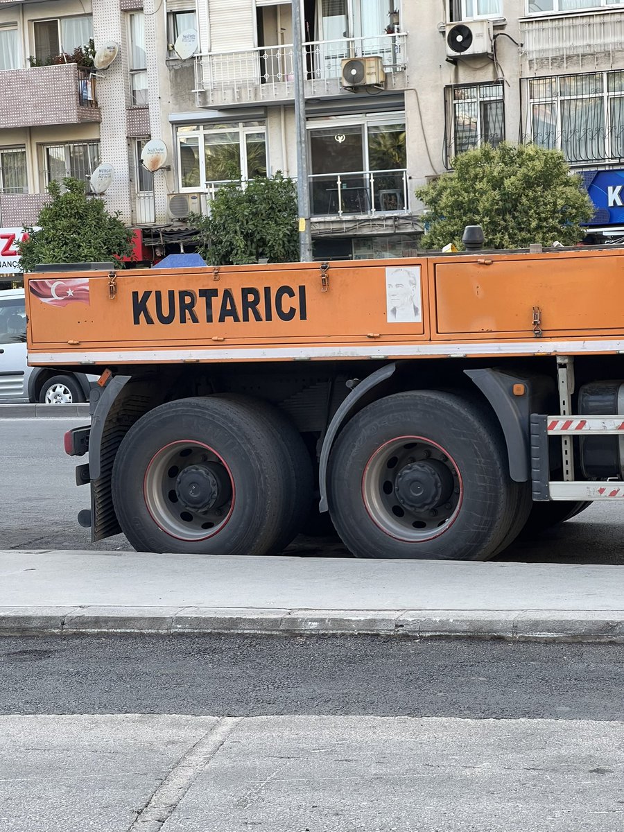 bakiayv's tweet photo. Detayın güzelliğine bak! https://t.co/e2BS8zGuvI