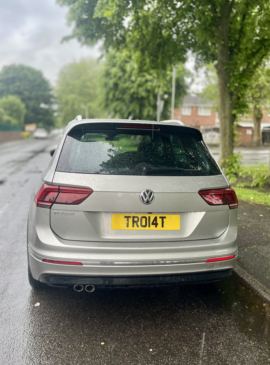 TPC_PlatePlug's tweet photo. Check out these amazing plates on these cars 🤩🤩
#Carbon #Colours #Custom #Distinct #Exclusive #Names #NumberPlates #Personalisation #PrivateReg #Premium #Rare #Unique #3D #BMW #M4 #X5 #Cars #AMG #Porsche #Tesla #BTC #Crypto #LandRover #OFF-ROAD https://t.co/hL4nKterPz