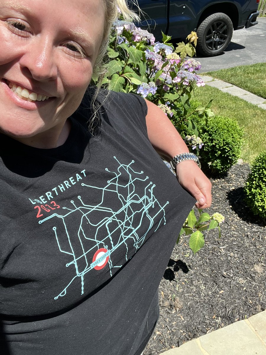 eglomb's tweet photo. Wore my one and only @SANSInstitute shirt by accident and it’s Day 1 of the #SANS35YearThrowbackChallenge. Who else has a fun and vintage shirt to share? https://t.co/4RpqPxp3KG