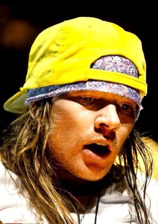 Dobi2009's tweet photo. @axlrose ❤️‍🔥🩷❤️ https://t.co/TP6lR3pATW