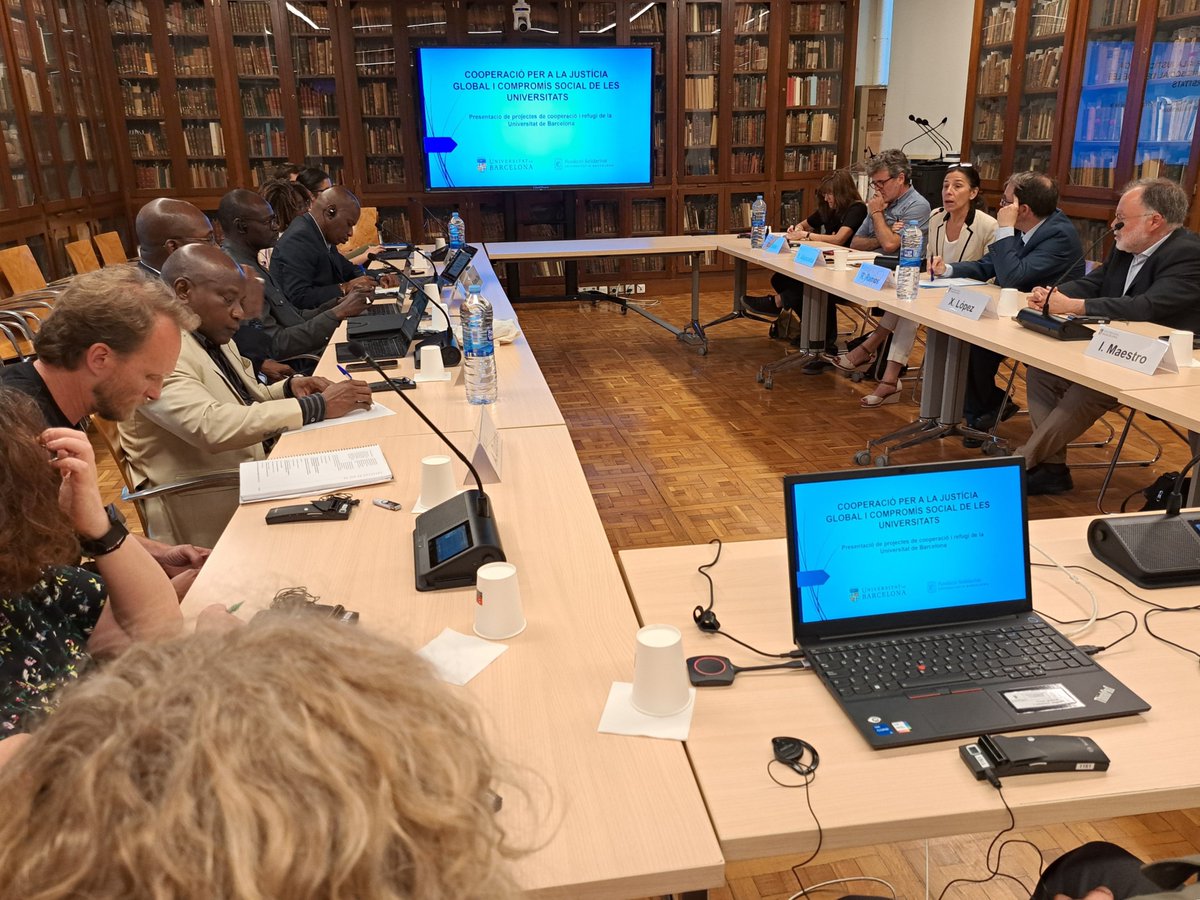 Solidaritat UB (@solidaritatub) on Twitter photo Presidit pel vr. <a href="/raulramosl/">Raul Ramos Lobo</a>, el seminari compta amb la participació de la dir. gral. de <a href="/cooperaciocat/">Cooperació</a>, <a href="/yoya_alcoceba/">yoya alcoceba 🎗</a>, qui ha subratllat com el Pla director de #cooperació inclou les universitats com a aliades per a la innovació i la transformació mitjançant la recerca aplicada Presidit pel vr. <a href="/raulramosl/">Raul Ramos Lobo</a>, el seminari compta amb la participació de la dir. gral. de <a href="/cooperaciocat/">Cooperació</a>, <a href="/yoya_alcoceba/">yoya alcoceba 🎗</a>, qui ha subratllat com el Pla director de #cooperació inclou les universitats com a aliades per a la innovació i la transformació mitjançant la recerca aplicada