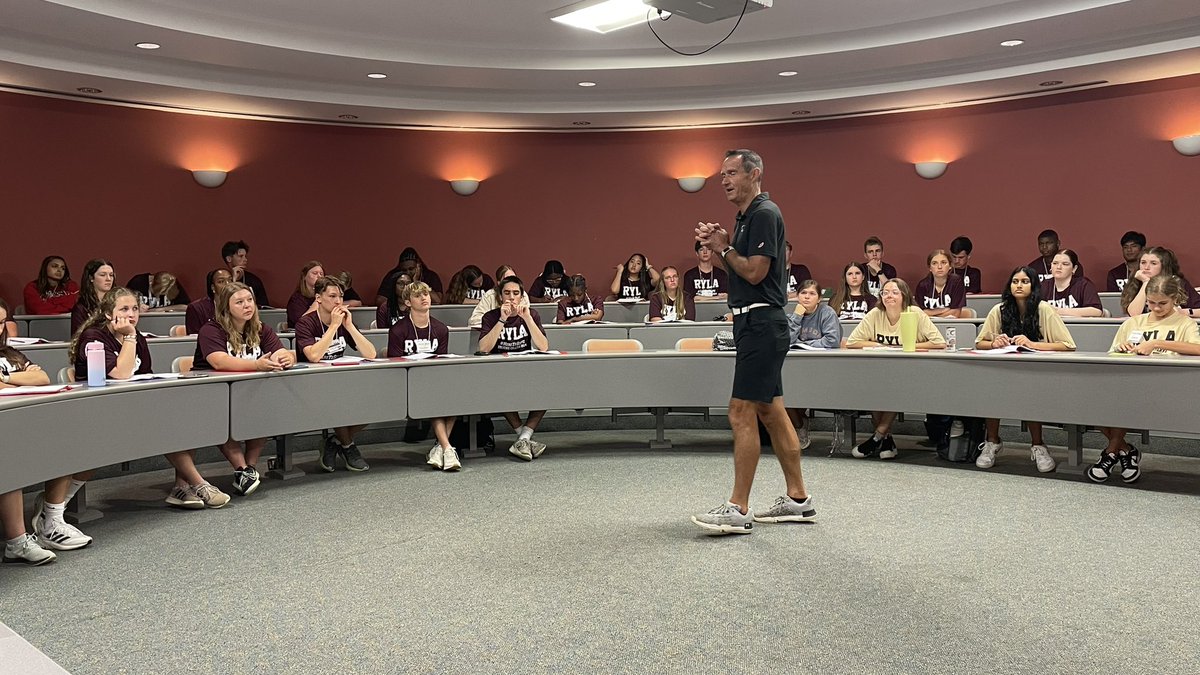 RYLA_SC's tweet photo. Monday morning at RYLA 2024! #HereToServe #RYLA2024 #RYLA7750 https://t.co/nXZJwpV2eV