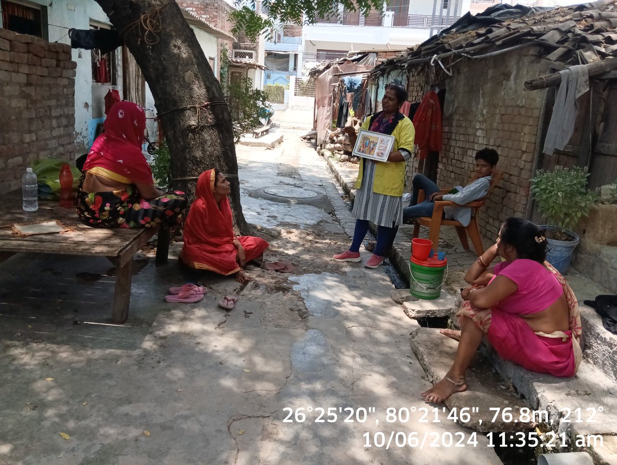 एम्बेड परियोजना के तहत कानपुर की भलला टटिया बस्ती में लोगों को डेंगू और मलेरिया की जानकारी दी l 
 #MalariaFreeIndia
#Embed2Endmalaria 
#Malaria
#Dengue 
#DengueFreeIndia
<a href="/sammaansingh/">Samman Singh</a>
<a href="/sksomya/">Som Sharma</a>
<a href="/rajesh_amh/">Rajesh Mishra</a>