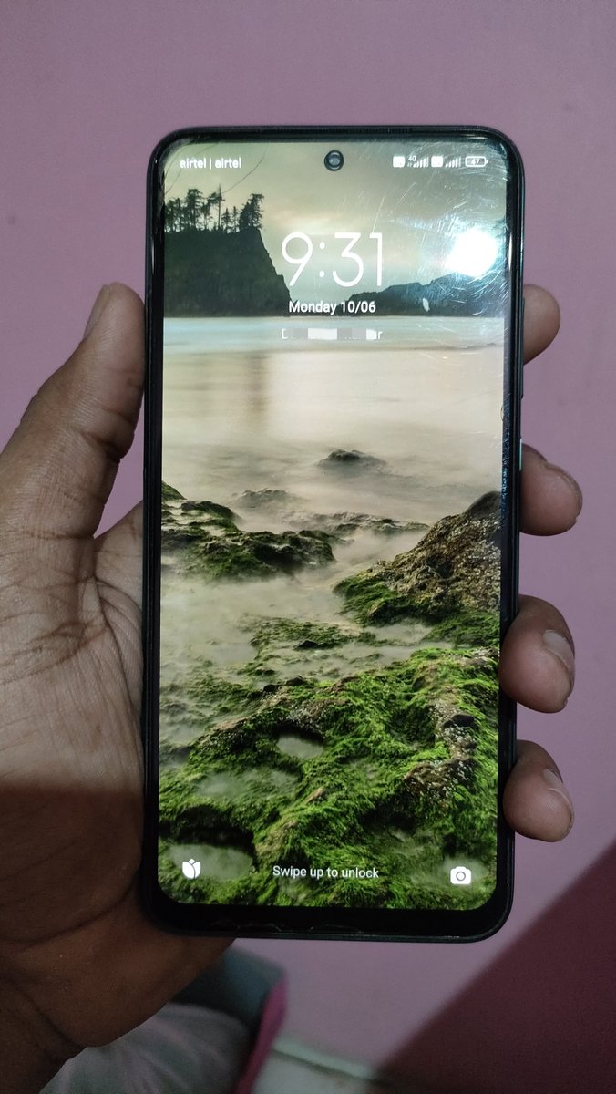 SatyamVish87937's tweet photo. Remember this fantastic budget phone of 2021 ..
Still my father using this !!
#Xiaomi #RedmiNote10 https://t.co/MxT9MuRXCH