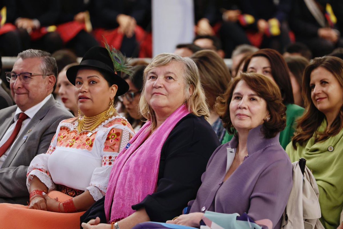 ONUMujeres's tweet image. La Directora Regional @ONUMujeres @mnvonumujeres participa del acto de reconocimiento a Matilde Hidalgo quien además de ser la primera mujer en obtener el título de médico en Ecuador 🇪🇨 fue la primera mujer en emitir un voto en una elección nacional (9 de mayo de 1824) y en #ALC.