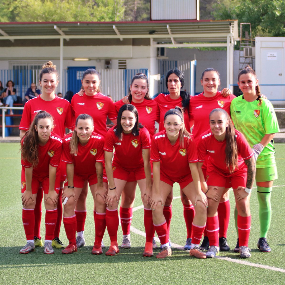 TerrassaFC's tweet image. 👤🔝 L’𝗢𝗡𝗭𝗘 𝗜𝗡𝗜𝗖𝗜𝗔𝗟 de la GOLEJADA (5️⃣-0️⃣) del @TerrassaFC #futfem contra el #CEPontenc al Municipal del #CanBoada!

🫵♥️ AMUNT #TERRASSA!