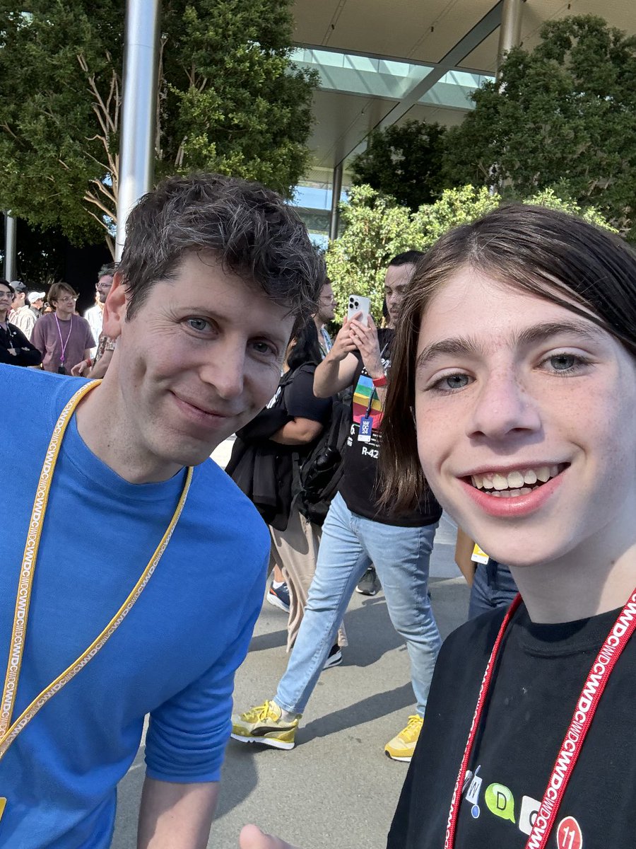 knotbin's tweet photo. Look who I ran into at #WWDC24 ⁦@sama⁩ https://t.co/Ab06ahyagf