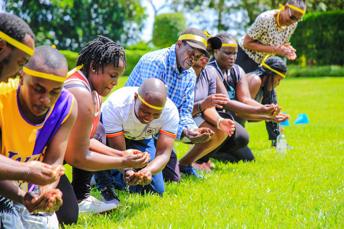 NamuChristine's tweet image. Bottle filling: Focus, ignore your enemy &amp;amp; fill that bottle😉 still super steady! The wind are actual thrills! Felt like the Olympics 🙈😅🏅Thanks @ASOU_Official for the 
#ASOUfunday