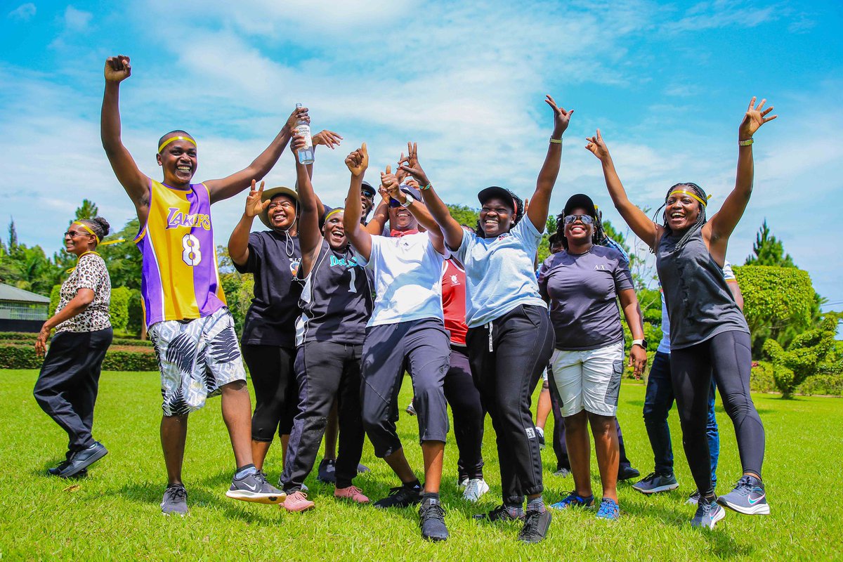 NamuChristine's tweet image. Bottle filling: Focus, ignore your enemy &amp;amp; fill that bottle😉 still super steady! The wind are actual thrills! Felt like the Olympics 🙈😅🏅Thanks @ASOU_Official for the 
#ASOUfunday