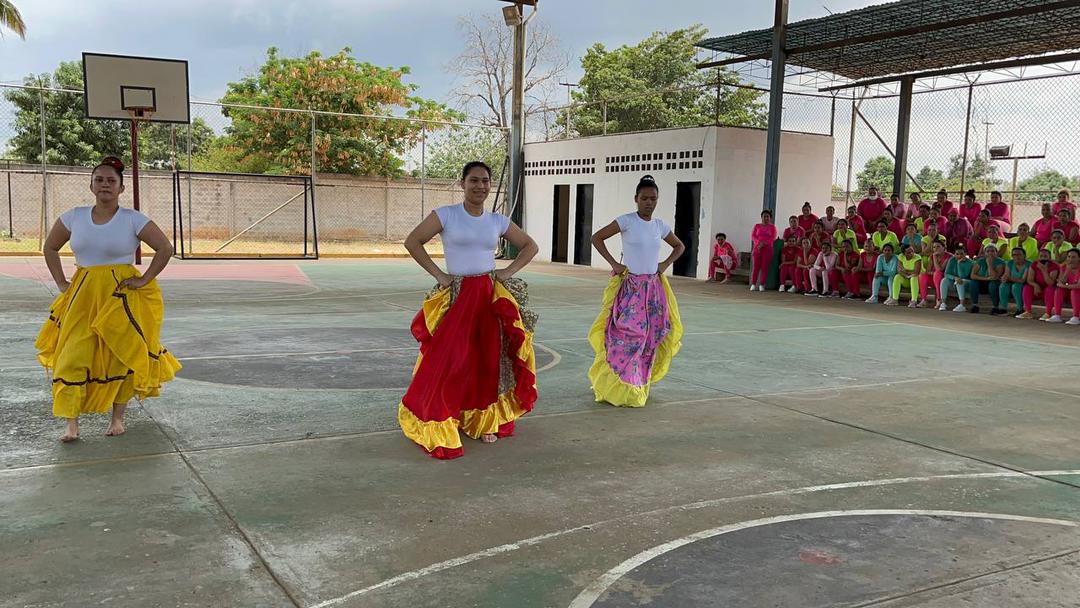 Actividades culturales que realizan los privados y privadas de libertad.

 #VenezuelaJusticiaYPaz