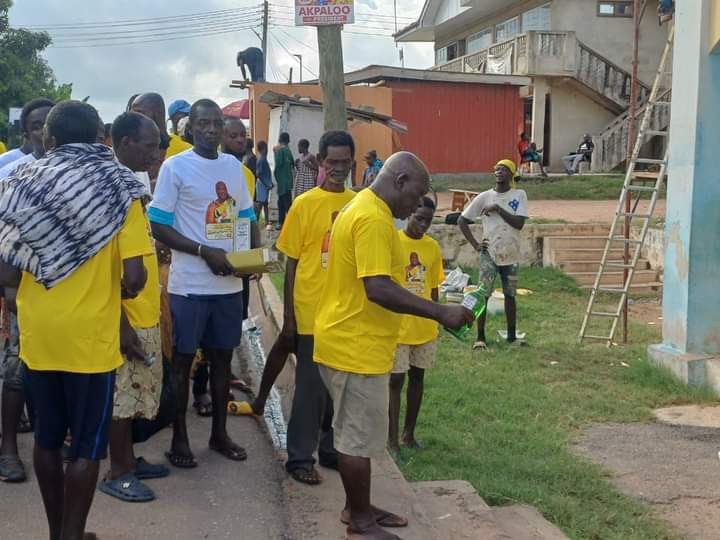 edinabotweku's tweet photo. Edina Bakatue 2024.
'Korba Butuw' Ritual currently underway
#edina #tourism #festivals
#bakatue #mpontu #KEEA

📸 @opabenekaywus https://t.co/gbjgLRgiPj