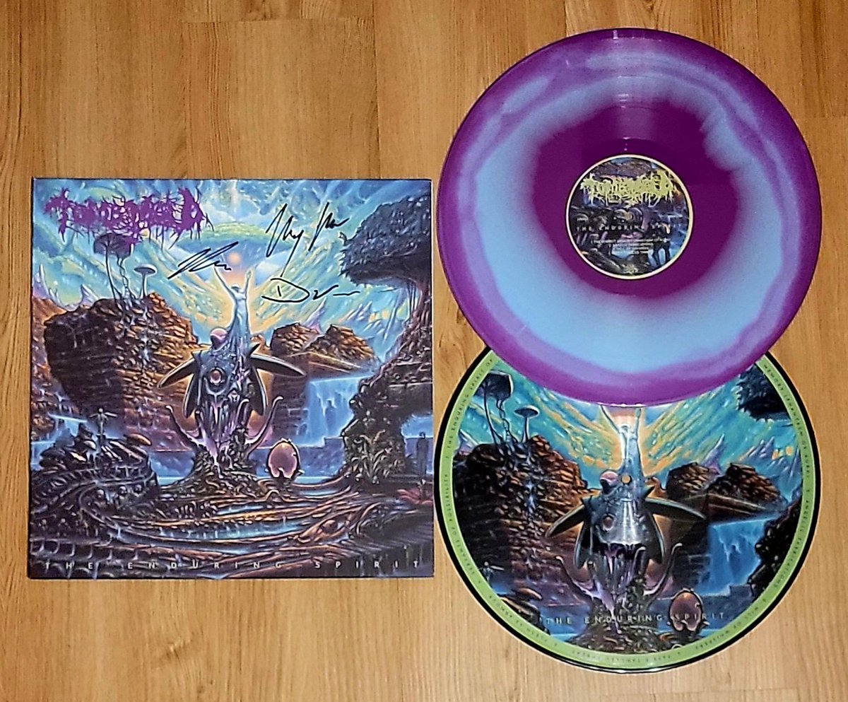 TheSonOfNun's tweet photo. Tomb Mold - Manor of Infinite Forms, Planetary Clairvoyance, and The Enduring Spirit vinyl. 🟠🔵🟣
Signed by Derrick, Max, and Payson.
@20buckspinlabel
#tombmold #theenduringspirit #planetaryclairvoyance #manorofinfiniteforms #20buckspin #deathmetal #vinylcollection #signed https://t.co/4JdWaOlVMD