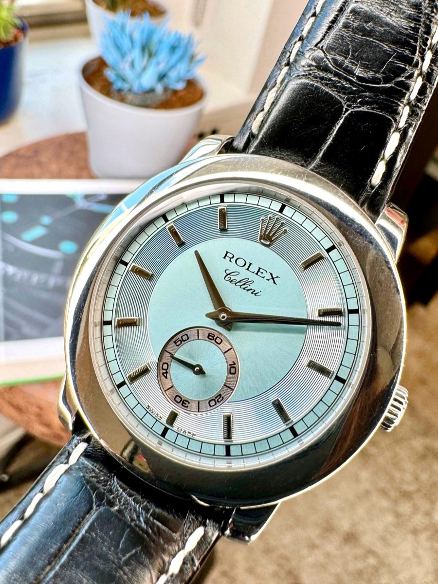 Element_iN_Time's tweet photo. #bluewatchmonday with Glacier Blue Dial Cellini Cellinium Platinum 38mm Manual Wind

#watches #swissmade #wristwatch #luxurywatch #explore #fyp #watchaddicts #watchoftheday #5241/6

https://t.co/HyniSqk5Hy https://t.co/NzXQ9NqXu1