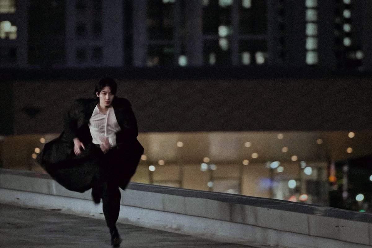 heybabydeul's tweet photo. it look straight out of a movie scene.. https://t.co/E8XhkbLal5