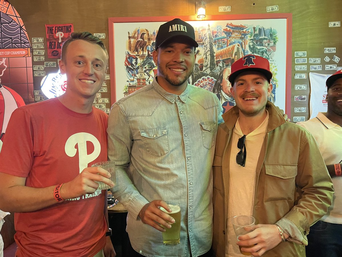 ThomasDonohuePA's tweet photo. @tai_walker Great to meet you! @Cody_isBright https://t.co/3z6XyGaQCB