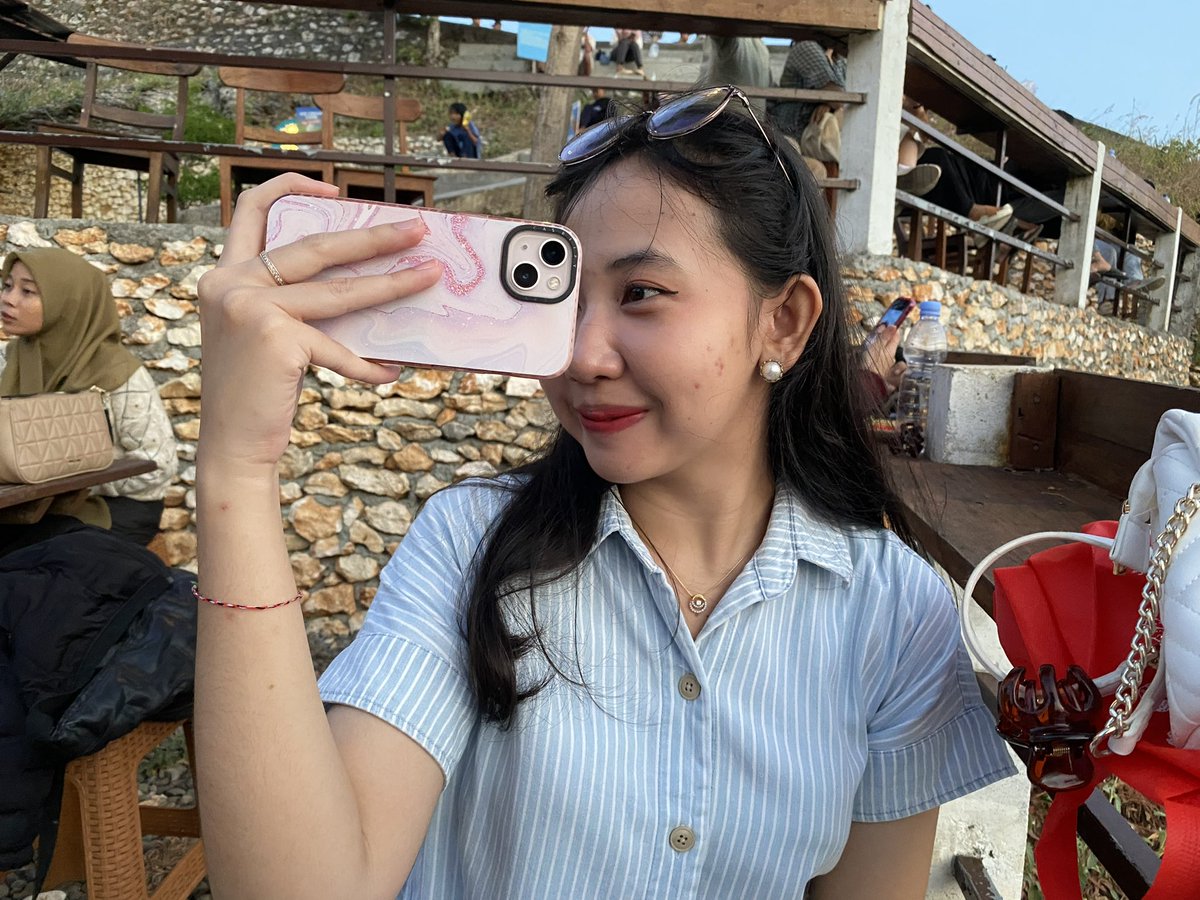 diphvine's tweet photo. sedih ges mau ldr 😭😭😭😭😭😭😭😭 tidak terbayang mengalami masa ldr juga bersama manusia iniii. masa pra-ldr emang paling berat sih bawaannya pengen ketemu mulu ngumpulin kangen, eh abis itu ga ketemu blas :) https://t.co/2CjXQiAH5e