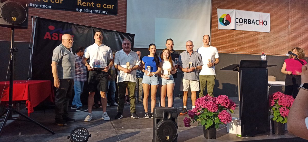 Handbol Sant Martí Adrianenc tweet media