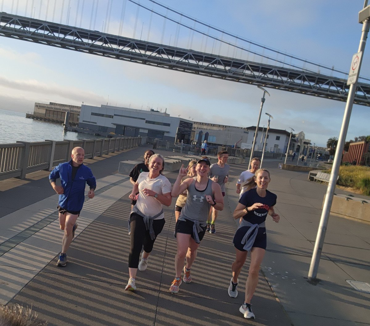 griz1's tweet image. Strong team turnout at 6am today for our #6for6 #Neurotrauma #FunRun tradition! Great way to see the city &amp;amp; catch up with colleagues! Dont miss the official @NNSFunRun tomorrow!! @KatieHunzinger @LBlackwellPhD @drbartnikolson @ngharris0 @UCLABrainSPORT @Neurotrauma @WillStewNeuro