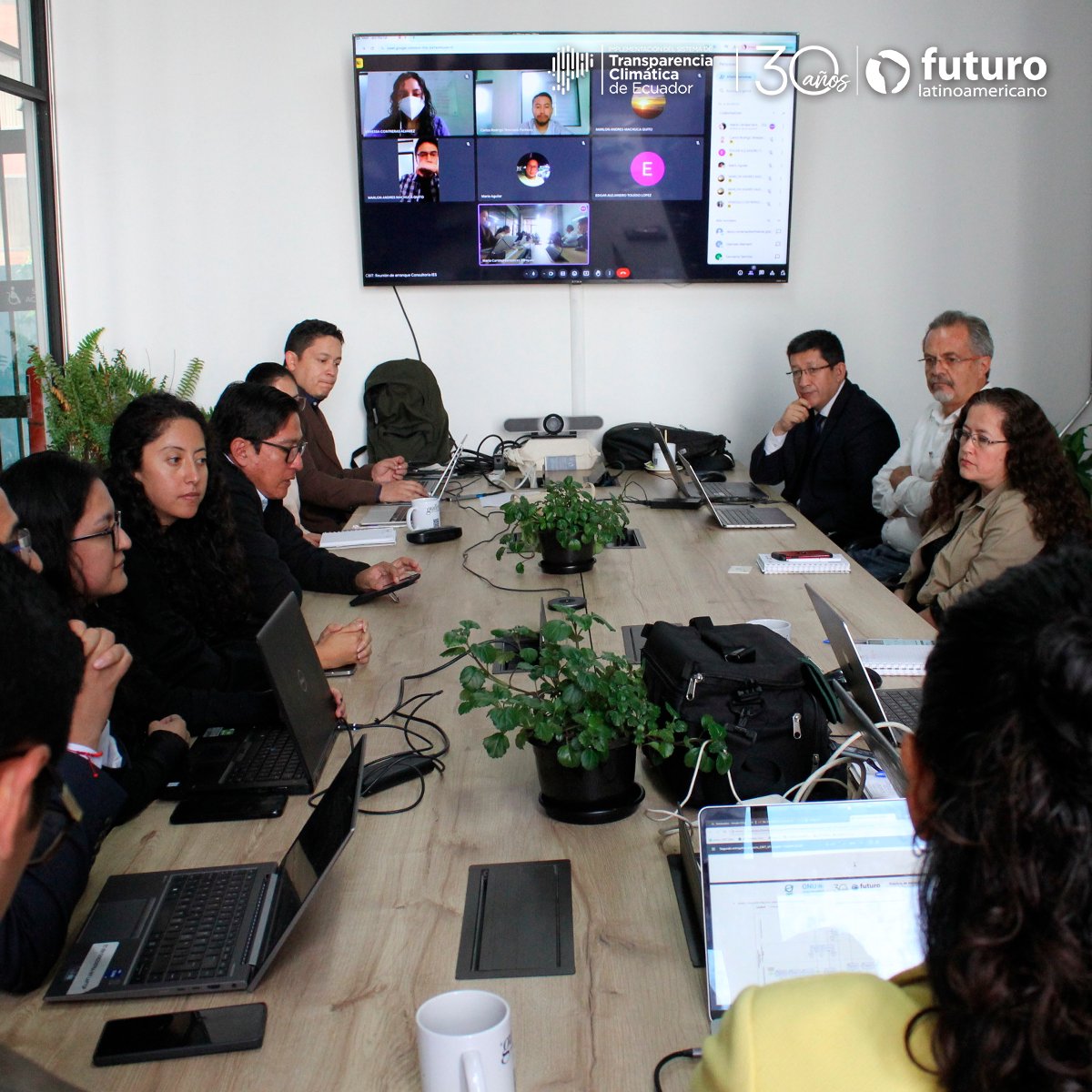 FuturoLatinoame's tweet photo. #Proyecto #CBITEC | @FuturoLatinoame, conjuntamente con el @Ambiente_Ec y la @uazuay, inician el proceso de participación y construcción de capacidades para la transparencia climática en el Ecuador. Se generará una Estrategia de 5 años que asegurará un trabajo continuo. https://t.co/zRcGaoHTrN