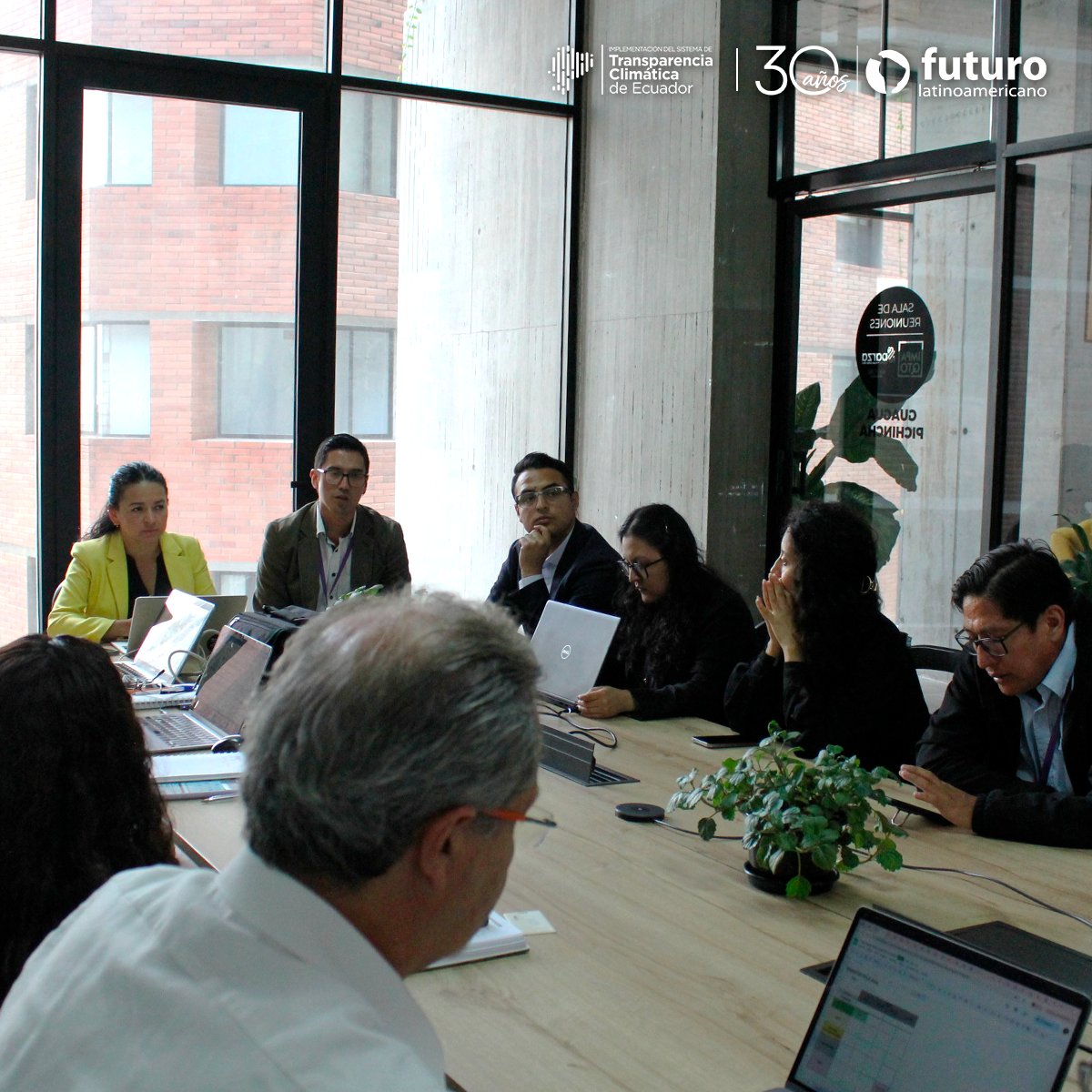 FuturoLatinoame's tweet photo. #Proyecto #CBITEC | @FuturoLatinoame, conjuntamente con el @Ambiente_Ec y la @uazuay, inician el proceso de participación y construcción de capacidades para la transparencia climática en el Ecuador. Se generará una Estrategia de 5 años que asegurará un trabajo continuo. https://t.co/zRcGaoHTrN
