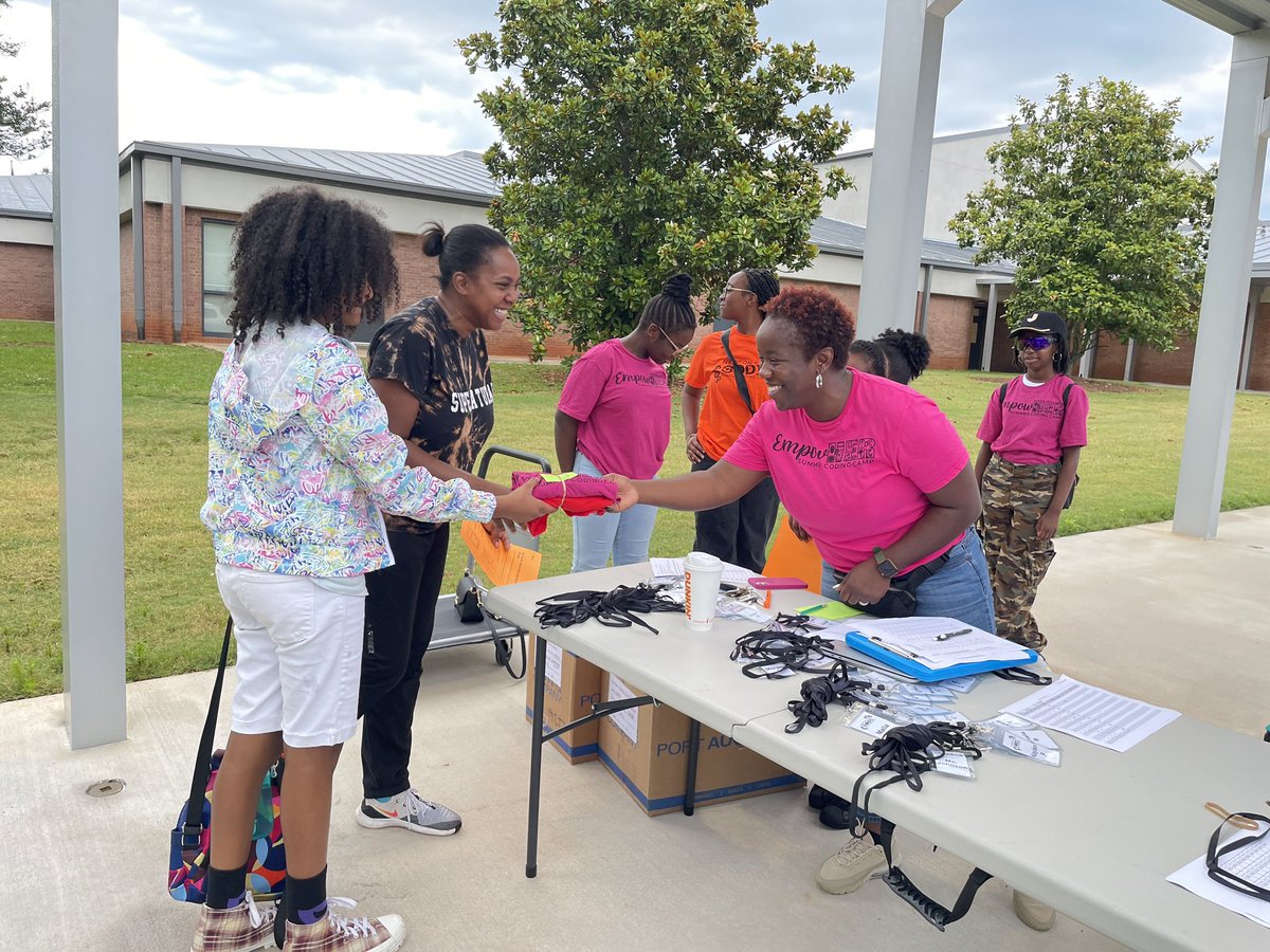 shebriej's tweet photo. Exciting first day of Newton Kids Code and EmpowHER Summer Coding Camp at GA Tech @CEISMC Empowering young minds with tech skills and confidence. Let's code the future together! π #NCSAchieves #NewtonKidsCode #EmpowHER #GeorgiaTech #GirlsInTech #SpiritPrideExcellence https://t.co/qewNAM82xk
