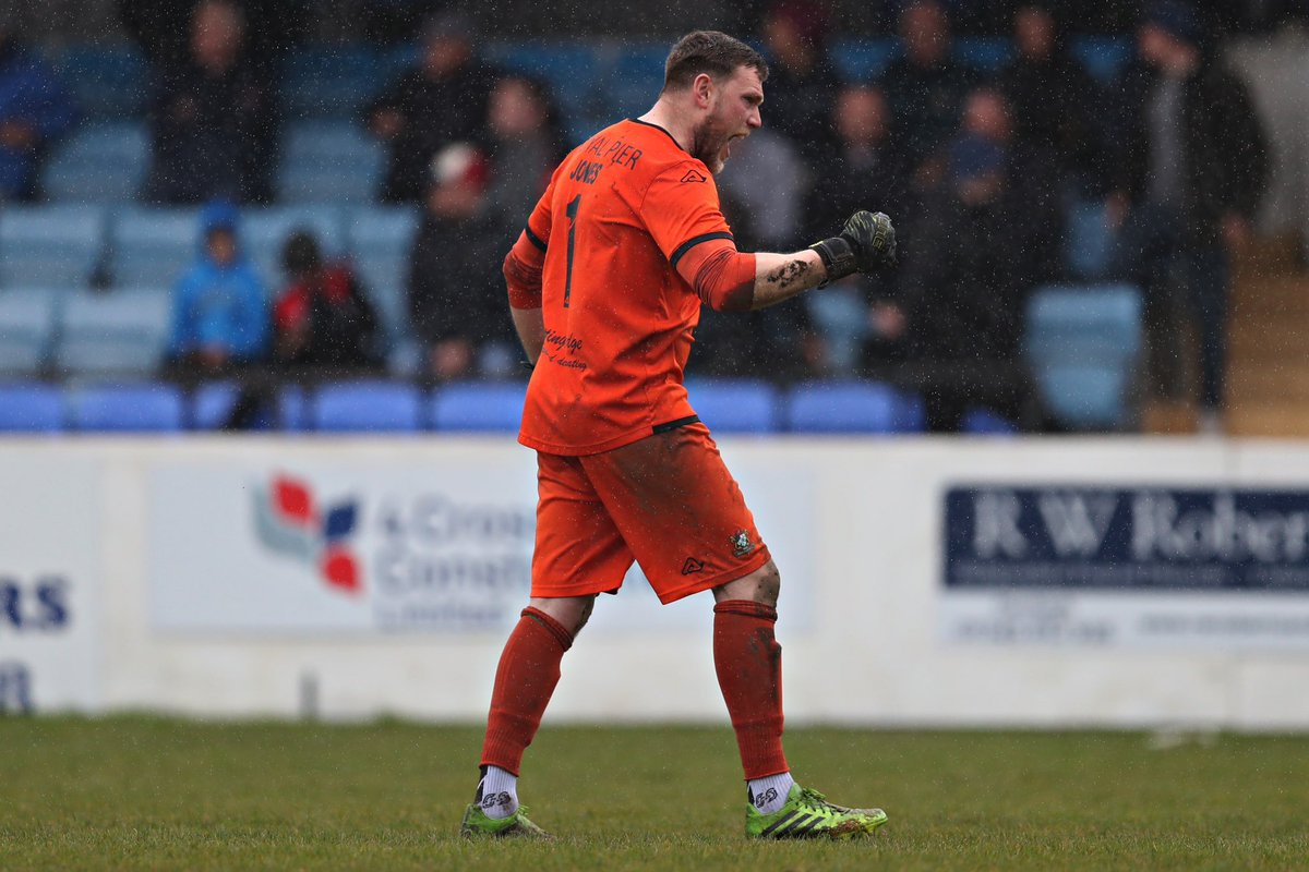 ✍️ Dave yn dychwelyd! / 𝐃𝐚𝐯𝐞 𝐑𝐞𝐦𝐚𝐢𝐧𝐬 𝐚 𝐁𝐥𝐚𝐜𝐤 𝐚𝐧𝐝 𝐆𝐫𝐞𝐞𝐧!

👉 shorturl.at/c6sWj

#AberAsOne #Seasiders