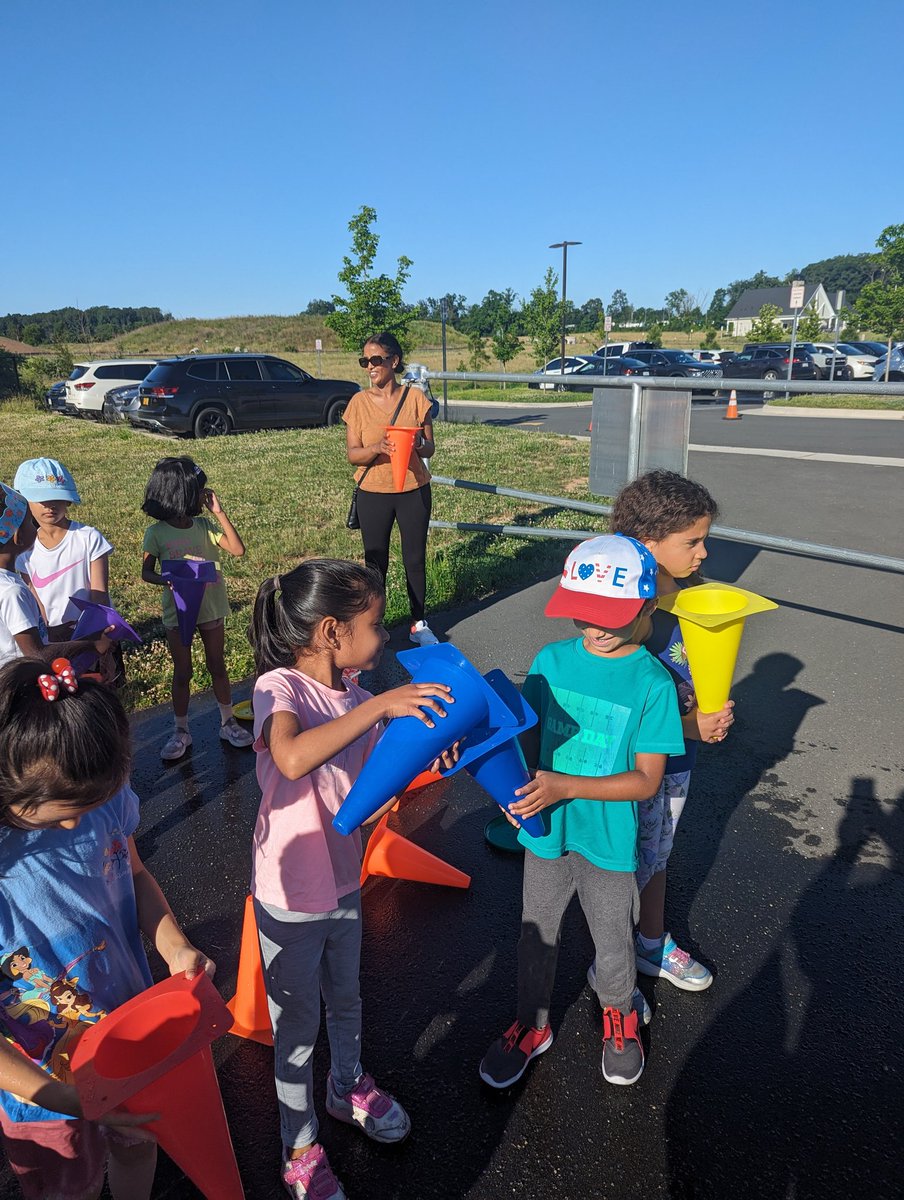 MrsMonarchclass's tweet photo. Field day fun! https://t.co/tKdB499qI0