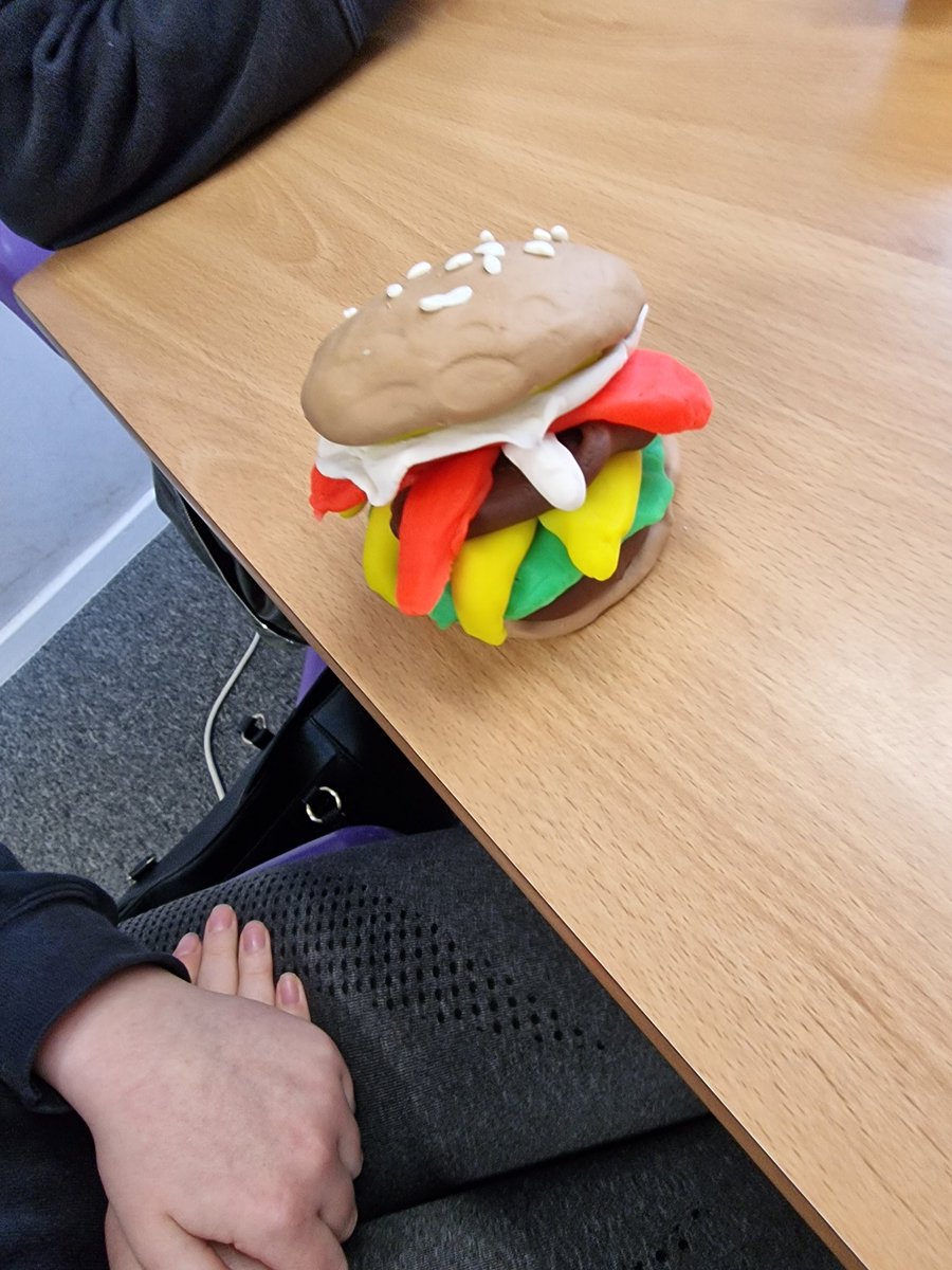 No context social subjects... just a play doh burger, I guess?