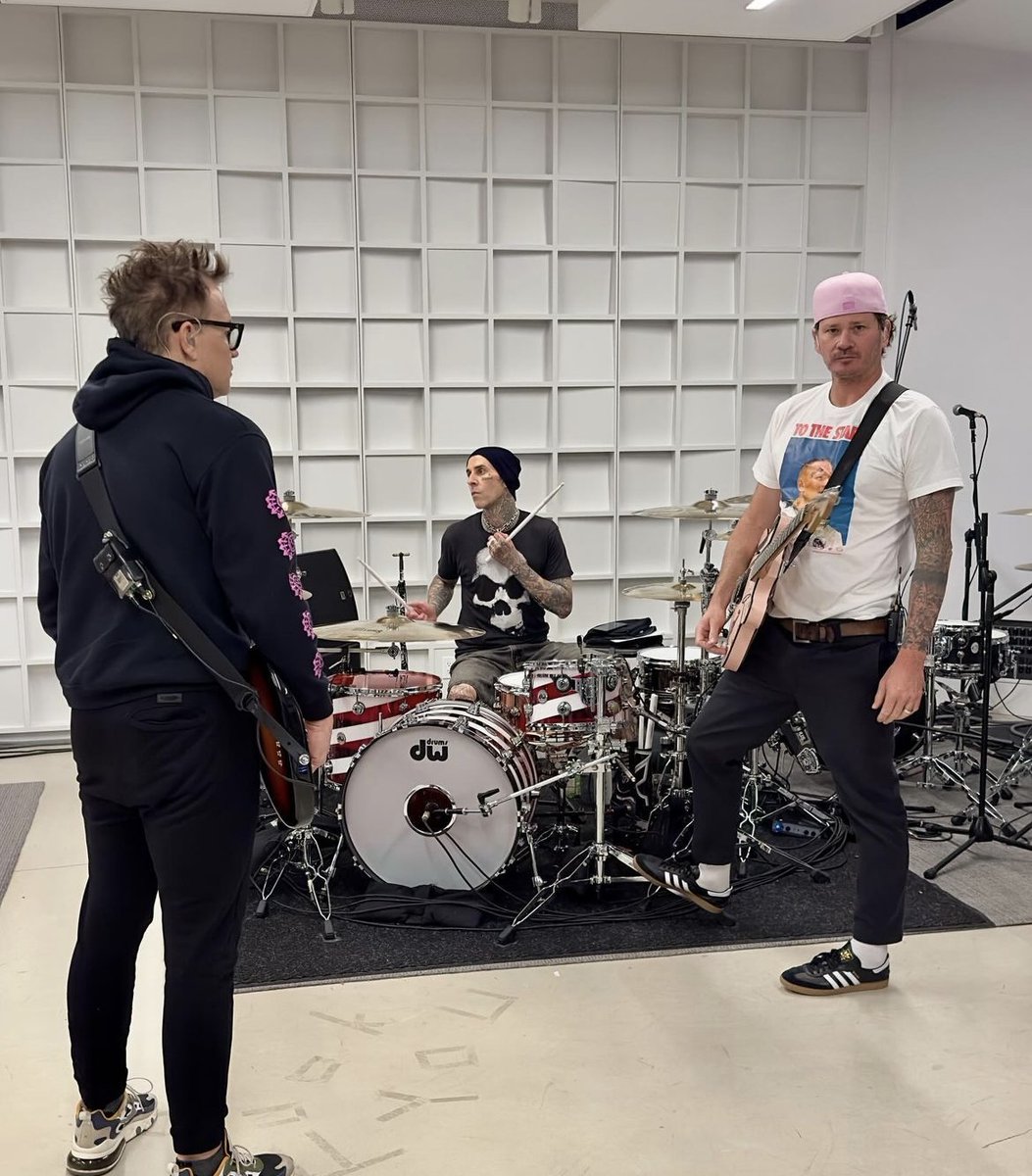 We need to know what #Blink182 is cooking in the studio! 👀❤️‍🔥

Hang with us on the free <a href="/iHeartRadio/">iHeartRadio</a> app HERE ➡️ ihe.art/P1MhdmV