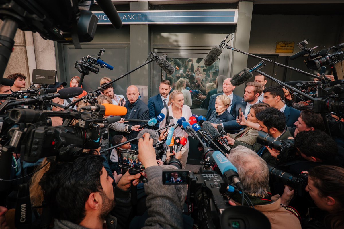MarionMarechal's tweet photo. Le camp national a atteint le score historique de 40%. Face à la gravité de la situation de notre pays, j’ai tenu à rencontrer @MLP_officiel  et @J_Bardella pour saisir l’opportunité de construire une coalition de gouvernement. #UnionNationale https://t.co/4Cv7HabgCI