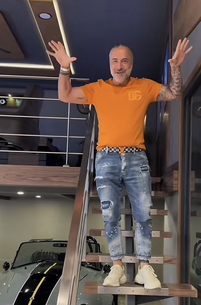 Yav gel şu parayı biraz da Bjkye harca aw