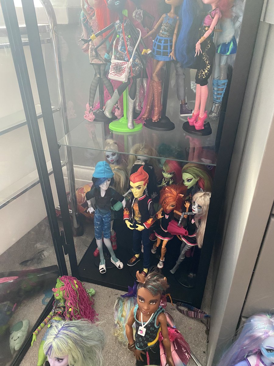 aster😋 tweet media