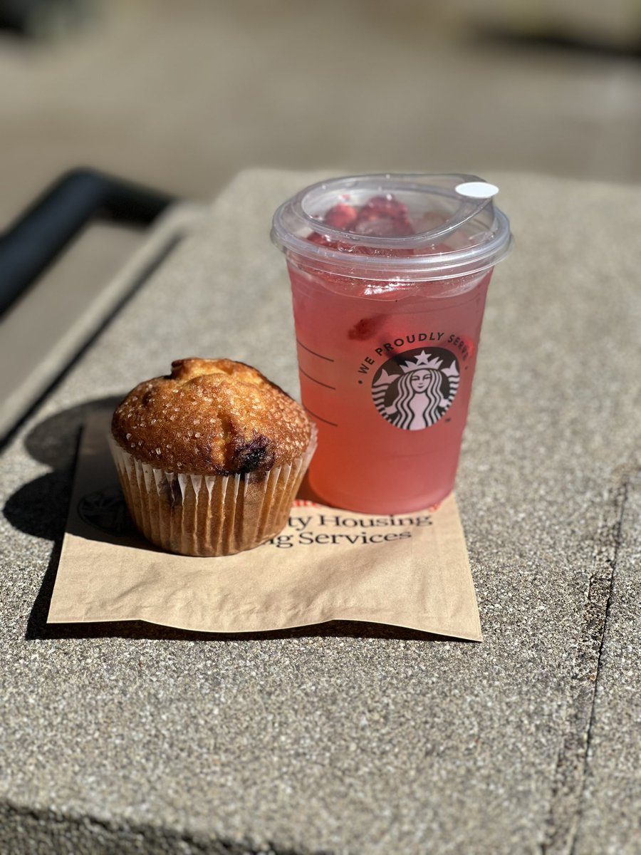 OregonState's tweet photo. It’s that time again! #FinalsFreebies are here. Today you can claim a fresh blueberry muffin and a Starbucks Refresher from Bing’s at Weatherford. First 10 to comment with your preferred on-campus delivery location will win. https://t.co/MEhqW103uR