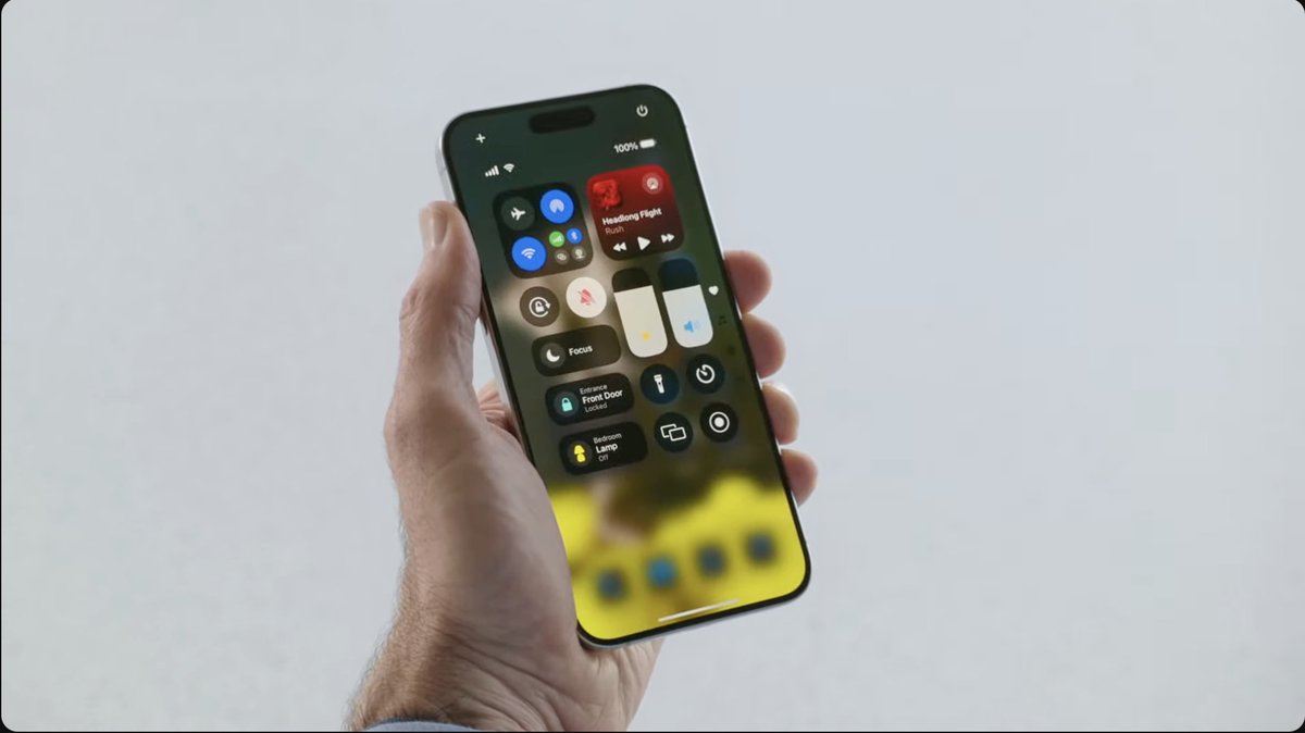 stufflistings's tweet image. The redesigned Control Center
#WWDC24 #AppleEvent #iOS18