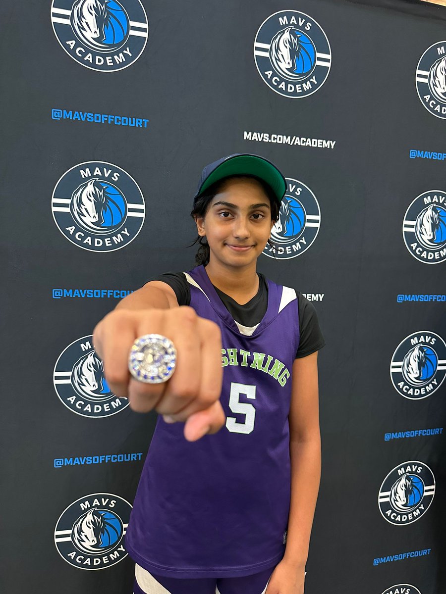 JDachepall05's tweet photo. Great week end at mavs Summer Showdown Tournament . we ended up unbeaten. #lightninge_elite2029. https://t.co/mlKupefiRp