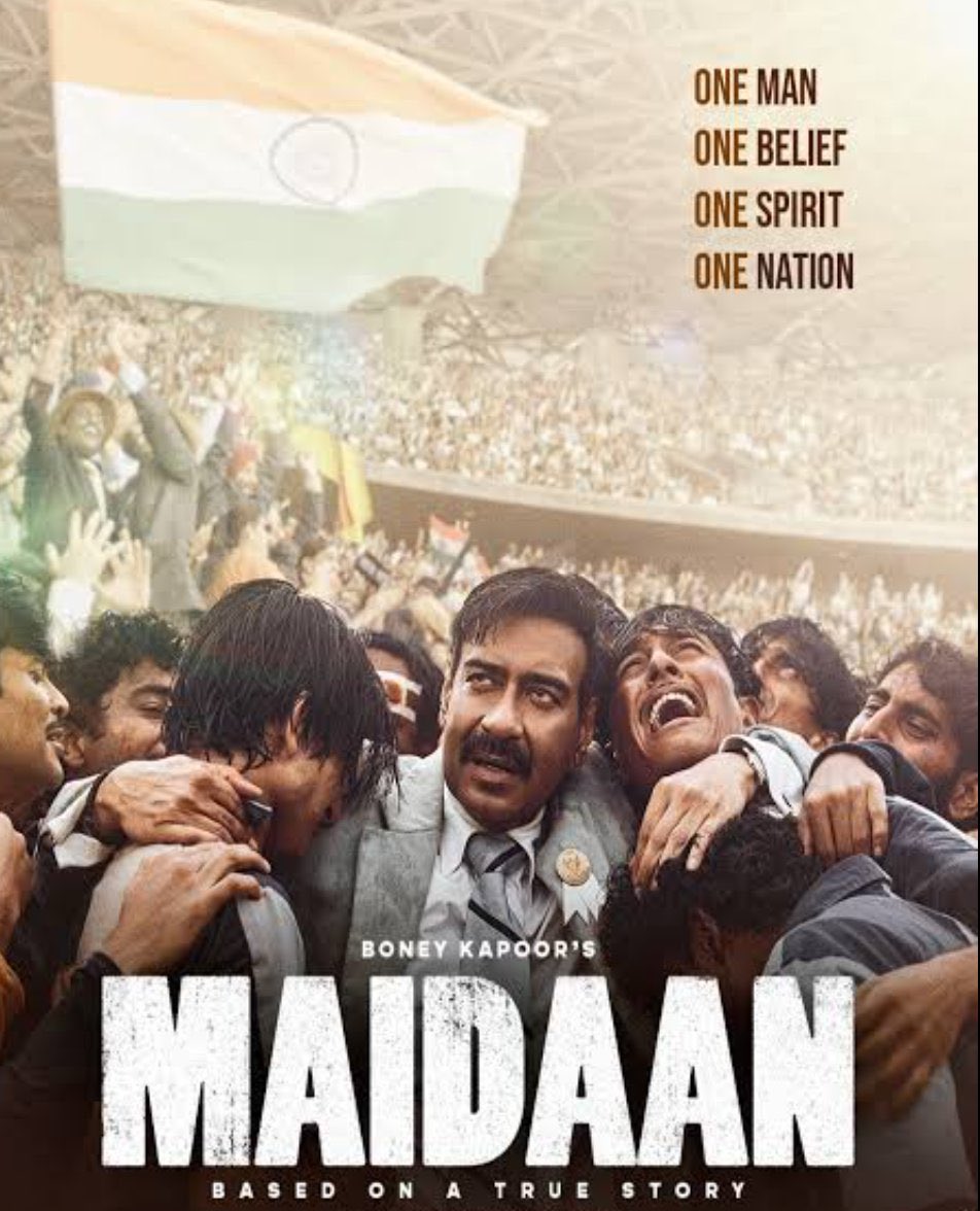 KalikaJain's tweet photo. “सुनने वालों को बता दें कि फुटबॉल ⚽️ दुनिया का इकलौता ऐसा गेम है जिसमें क़िस्मत हाथों से नहीं, पैरों से लिखी जाती है।”👏👏 …कि खेल में राजनीति की कोई जगह नहीं।

थोड़ी लंबी फ़िल्म लेकि�� बेहतरीन अदाकारी।🥇पूरी देखें। @ajaydevgn @raogajraj @Priyamani6 🎶🎵 by @arrahman 👍🏻

#Maidaan https://t.co/5vcdg0gh6o
