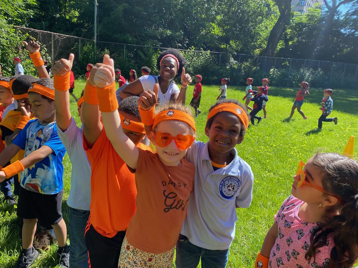 Ps96x's tweet photo. Today our K-2 scholars enjoyed some fun in the sun at Field Day!  They raced, laughed, and enjoyed working as a team outside.  Our teachers and students had a fabulous time! @cristinevaughan @District11BX @UFT_Elementary https://t.co/e9vaFQQec4